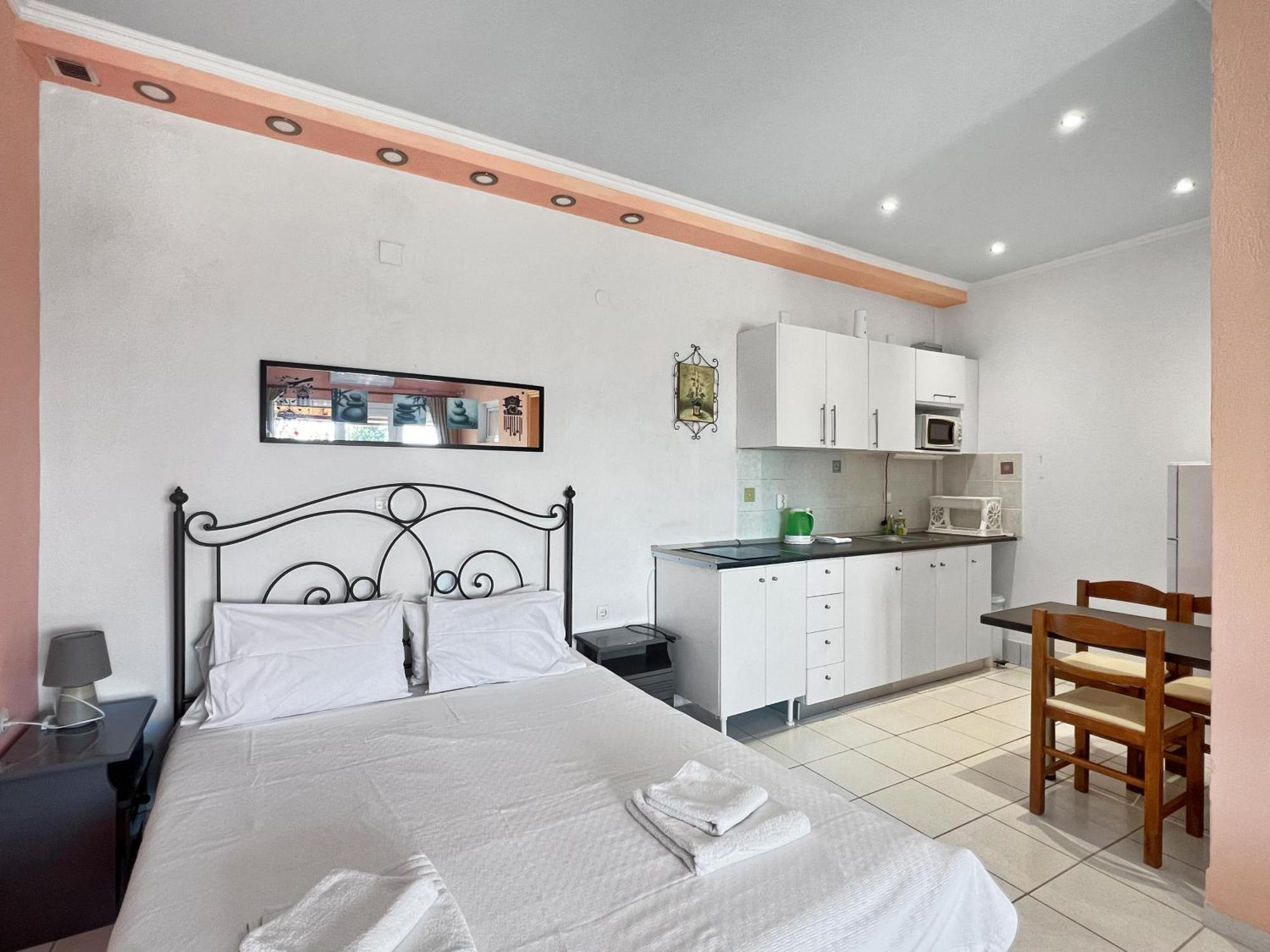 Corfu Andromaches Holiday Apartments Achilleion Exterior photo